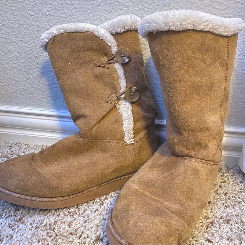 Tan button up boots